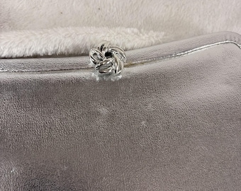 Vintage 1960s handbag Silver lamé rose clasp flower kiss-lock Convertible Strap