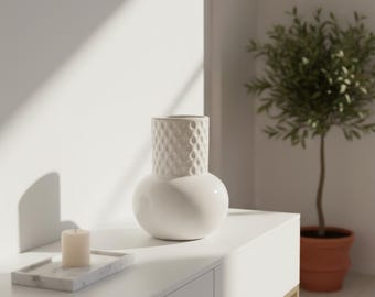 Wazon ceramiczny w kolorze kości słoniowej w kropki: doniczka w stylu retro z wgłębieniami, minimalistyczny wystrój domu