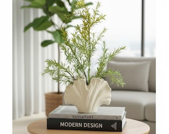 Ceramiczny wazon z liściem miłorzębu: minimalistyczny rzeźbiarski element centralny w stylu wabi sabi (czarny, kremowy w kropki)