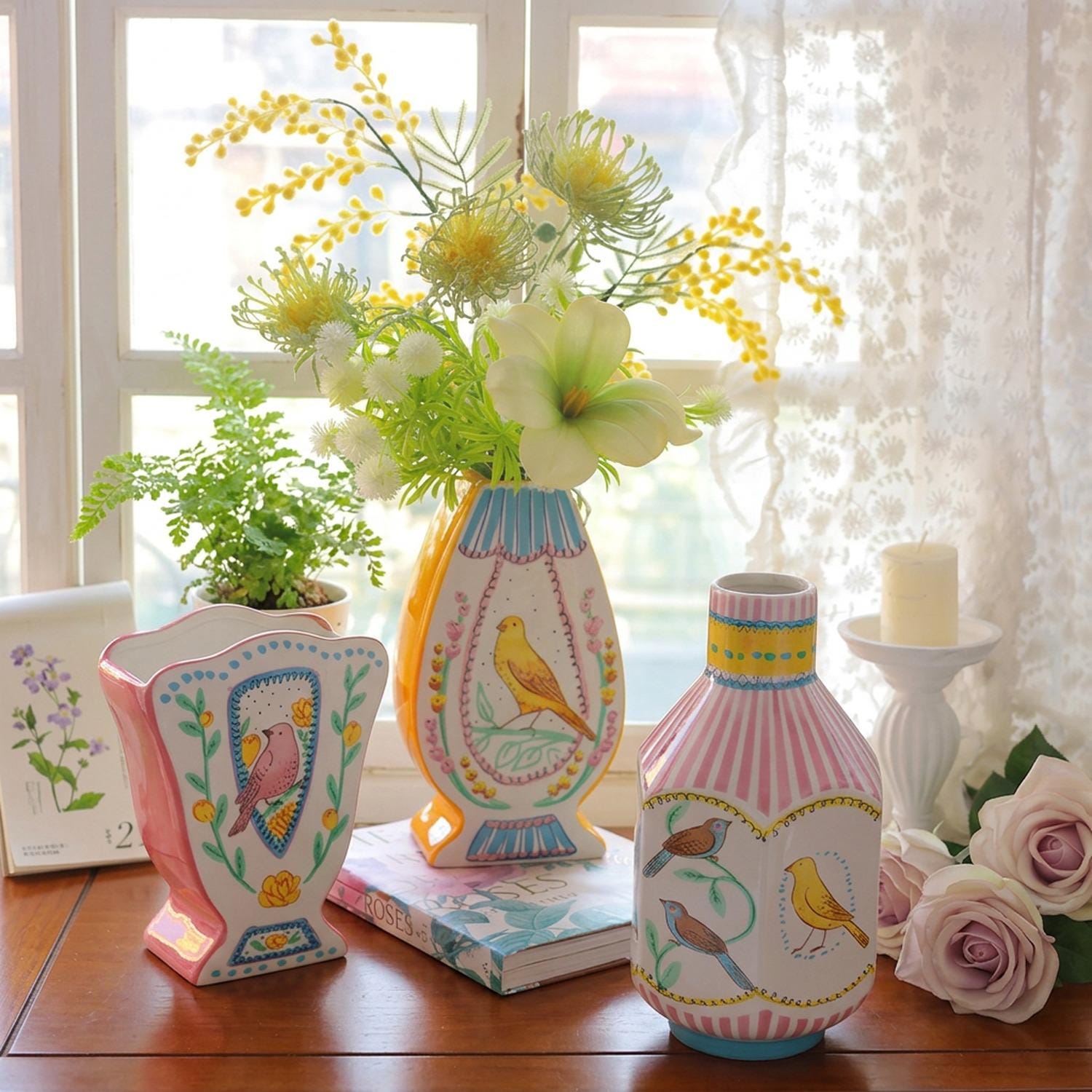 美術品・アンティーク・コレクション 陶器 花瓶 鳥と花のデザイン