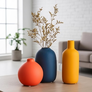 Set di vasi in ceramica opaca: centrotavola colorato, geometrico e moderno in stile boho.