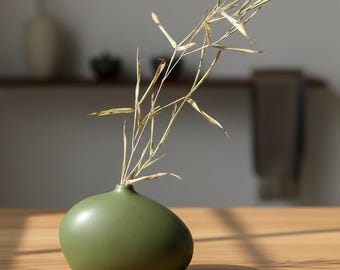 Wazon z kamyczkami Wabi Sabi, asymetryczny element centralny z ceramiki – Zen Home Decor