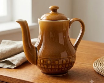 Cafetera de cerámica alemana vintage con esmalte marrón mostaza, estilo mediados de siglo, 0,5 L.