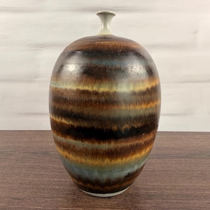 Höganäs Handdrejare Claes Ivarsson Swedish Studio Pottery Weed Vase 1977