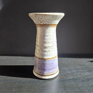 Jarrón de cerámica artística vintage de estudio, firmado por Finnestad, 1985, estilo escandinavo de mediados de siglo.