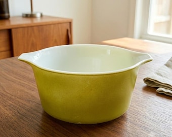 Cacerola redonda Pyrex 473 Verde Olive Green vintage de 1 cuarto de galón, modelo Cinderella.