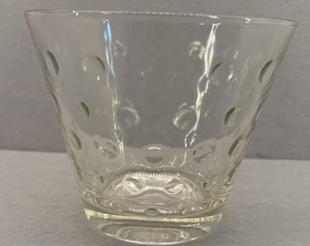 Cubitera vintage Hazel Atlas Capri Dot de cristal transparente con puntos en relieve y burbujas, estilo MCM.