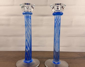 Kosta Boda Kjell Engman Filippa Blaues Glas Kerzenständer Paar 11" Schweden