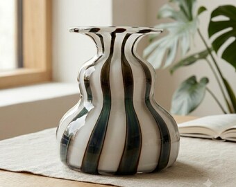 Iittala Nuutajarvi Markku Salo Gestreifte Kunstglasvase, signiert Finnland