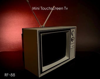 Mini Retro Touchscreen TV