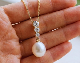 Minimalistische Süßwasserperlen Halskette mit Diamant, Braut Halskette, Hochzeitskette, Mütter Halskette, Muttertagsgeschenk, Brautjungfer Geschenk