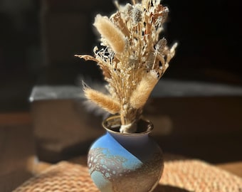 The ClayPitt by Trevor Pitt Central Australian pottery vase
