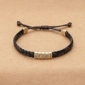 Pulsera de cuero trenzado vintage personalizada, cuentas grabadas a medida, ajustable. Regalo ideal para hombres, Día del Padre y parejas.