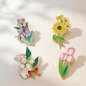 Floral Enamel Pin Set, Lily Tulip Sunflower Brooch, Botanical Flower Lapel Pin, Garden Lover Gift, Cute Backpack Jacket Badge