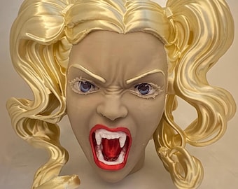 Figura de escritorio de Samantha de DCC a color / Fan art de Carl de Dungeon Crawler
