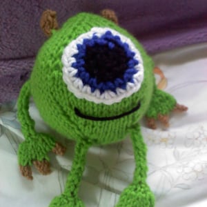 PATTERN Little Green Cyclops Monster Desk Buddy Amigurumi - PDF Download Knitting Instructions