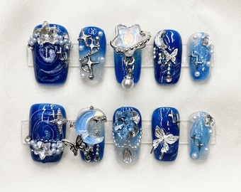 Uñas postizas Celestial Blue Dream / Uñas de lujo hechas a mano con dijes 3D de luna y estrella / Uñas postizas estéticas personalizadas y reutilizables con curva en C