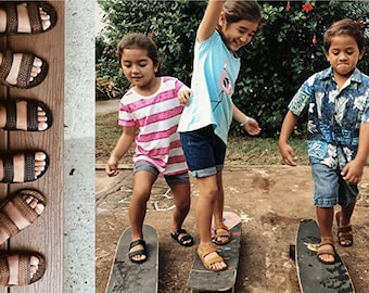 Kids Classic Hawaiian Sandals – Flexible, Comfy, Oil-Stained Finish Playwear