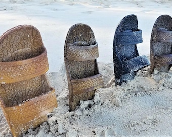 Mens Hawaiian J-Slips Sandals: Island Style Comfort, Classic Colors