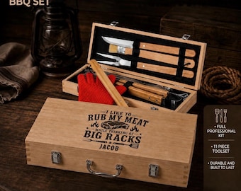 Conjunto de churrasco personalizado para aquele mestre da grelha. Conjunto de utensílios para churrasco, presente personalizado com gravação para ele. Presente para o pai.