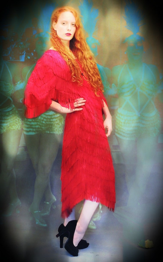 Fringed vintage wiggle dress / Dark red 80s flappe