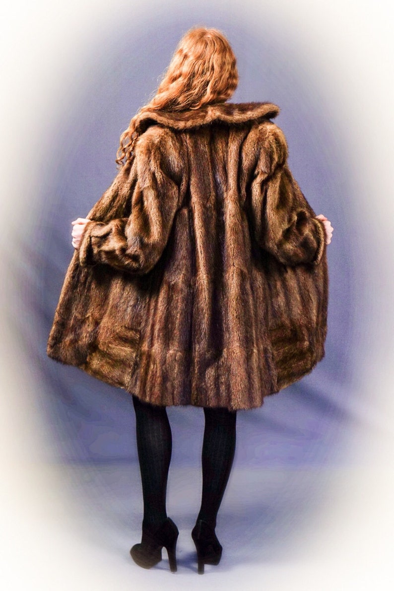 Rustic vintage musquash fur coat / large mid brown mink Etsy