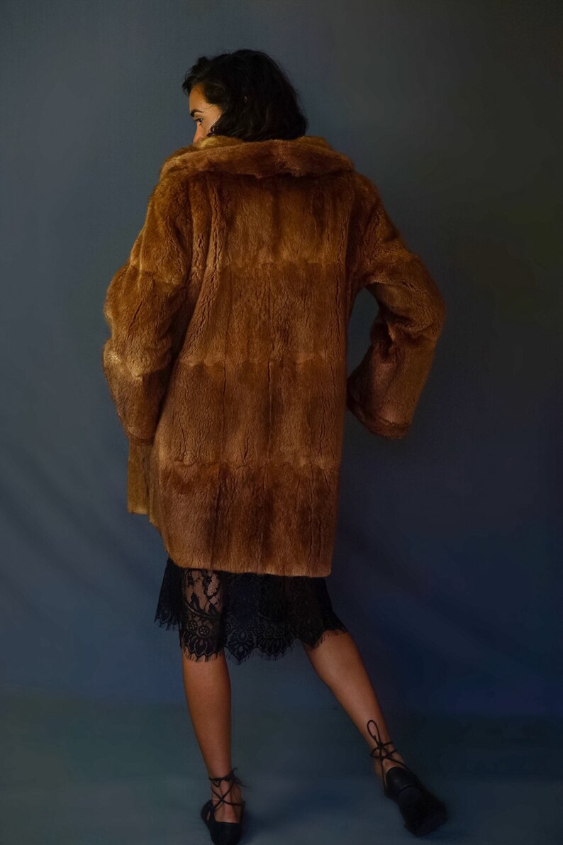 Large vintage musquash fur coat / toffee brown mink 50s roll | Etsy