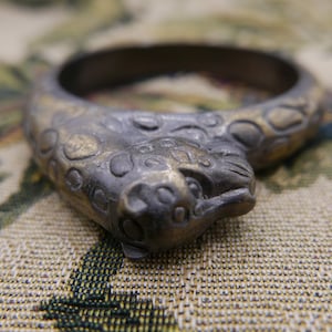 Unique 80s vintage brass big cat jaguar bangle Jenny Kee inspired piece