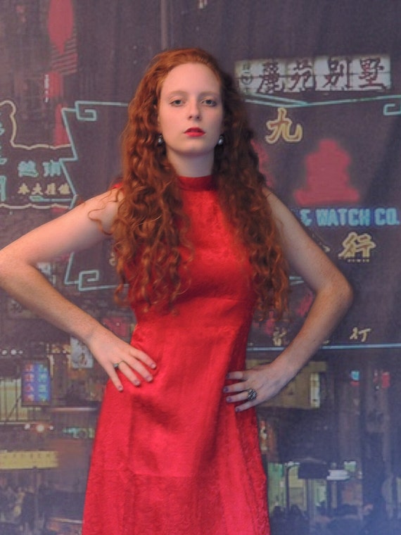 Mid century red cheongsam // vintage bold brocade