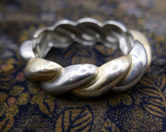 Vintage 80s costume gold and silver finish rope work hinged bangle oval shape