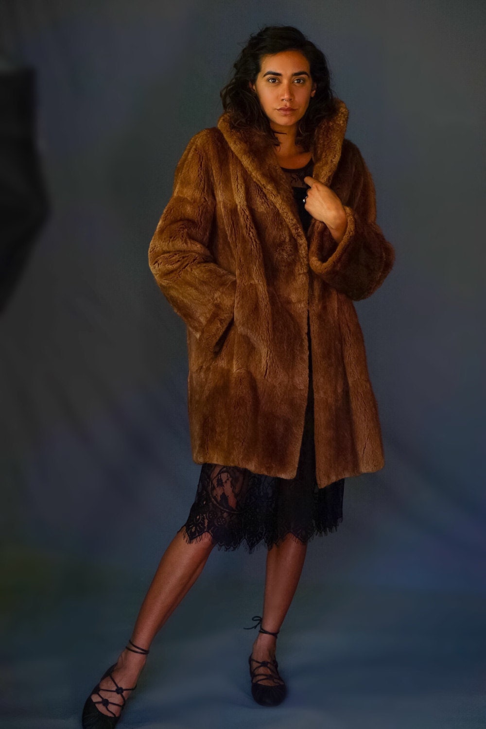 Large vintage musquash fur coat / toffee brown mink 50s roll Etsy