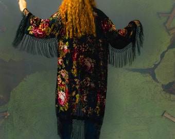 Zijden kimono jasje met franjes / zwarte burnout fluwelen goth stofjas / Engelse roos bloemen Stevie Nicks festivaljasje