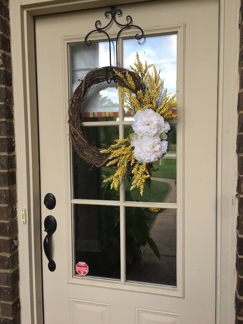 Beautiful Branch Wreath Yellow and White