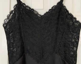 Vintage Black Lacey Slip Dress Full Length Vanity Fair Size 32 Bust Retro Lingerie Madmen Fashion Small Sexy Lingerie Pin Up Fashion