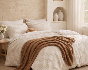 Queen Size Comforter Set, Beige Boho Tufted Checkered Plaid Bedding (3-Piece)