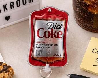 Portabadge estetico per sacca venosa Diet Coke, divertente portabadge retrattile per frigorifero con sigarette, dottore civetta, portabadge per insegnanti, infermieri, amanti delle bibite, settore sanitario