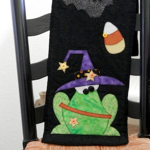 Table Runner Halloween Frog with Witches Hat Handmade Quilted