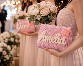 Gepersonaliseerde make-uptas bruidsmeisje, make-uptasje aangepaste naam, roze streep zakje met rits, bruidsmeisje cadeau, bruids douchecadeau