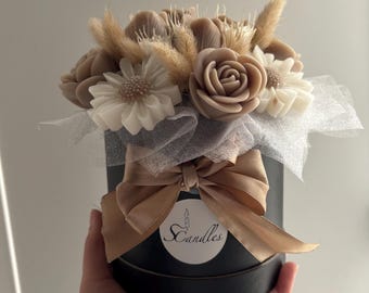 Bouquet di fiori in cera d’oliva al profumo di cocco