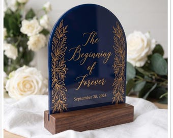 Gepersonaliseerde gebogen trouwbord, aangepaste kleur acryl tafeldecor met houten basis, middelpunt vrijgezellenfeest, modern bloemen bruiloft bord