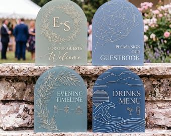 Op maat gebogen trouwbord, gepersonaliseerd acryl tafeldecor met houten basis, kenmerkend drankjemenu, bord gastenboek, plaquette tijdlijn evenement