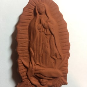 Terra Cotta Style Virgin Mary Ornament La Virgencita Magnet image 3