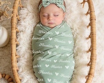 Personalisierte Baby Swaddle Decke und Hut Set, Name Swaddle, Neugeborenen Andenken Geschenk, Baby Krankenhaus nach Hause kommen Outfit, Baby Fotografie Requisite