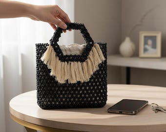 Bolso de mano con cuentas de madera, bolso de playa estilo boho con flecos, bolso de verano artesanal de madera natural.
