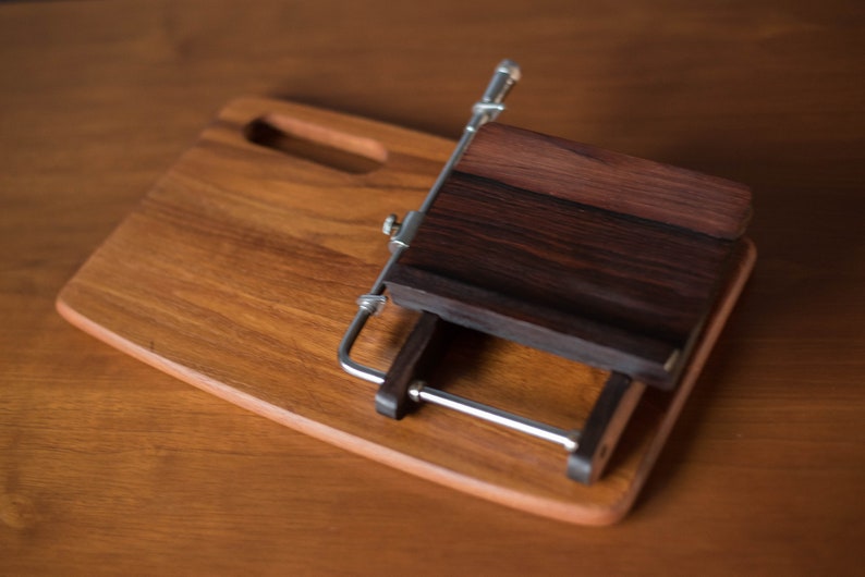 Vintage Danish Rosewood and Teak Cheese Slicing Board by Andreas Hansen afbeelding 8