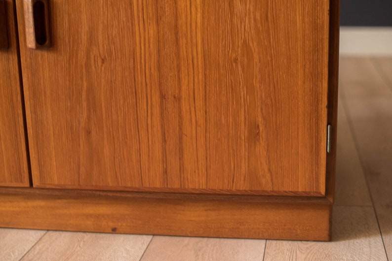 Vintage Danish Teak Locking Storage Cabinet Credenza by Børge Mogensen image 10