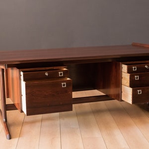 Vintage Danish Rosewood Floating Executive Desk by H.P. Hansen image 2