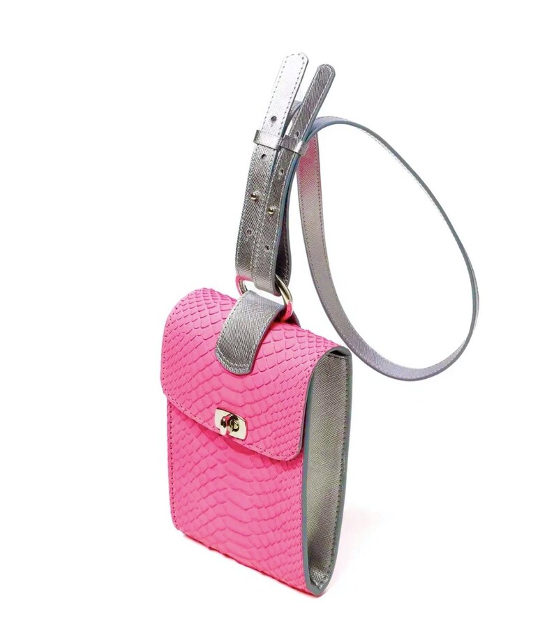 Bolso bandolera de piel de pitón, mini bolso de piel hecho a mano, bolso de diseño para mujer, piel italiana, hecho a medida. imagen 8