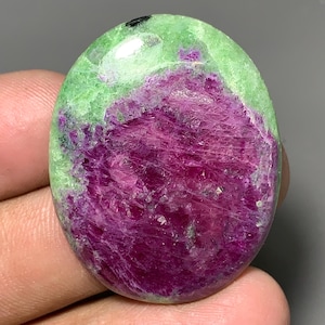 Cabujón ovalado de zoisita rubí natural de 76 ct, 38x30x6 mm, para engaste con alambre.