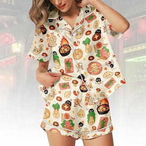 Puede incluir: Un juego de tres tazas de cerámica con un acabado mate moteado. Las tazas son de color crema, gris claro y gris oscuro. Cada taza tiene un diseño simple y moderno y un asa redondeada. Para café o té.